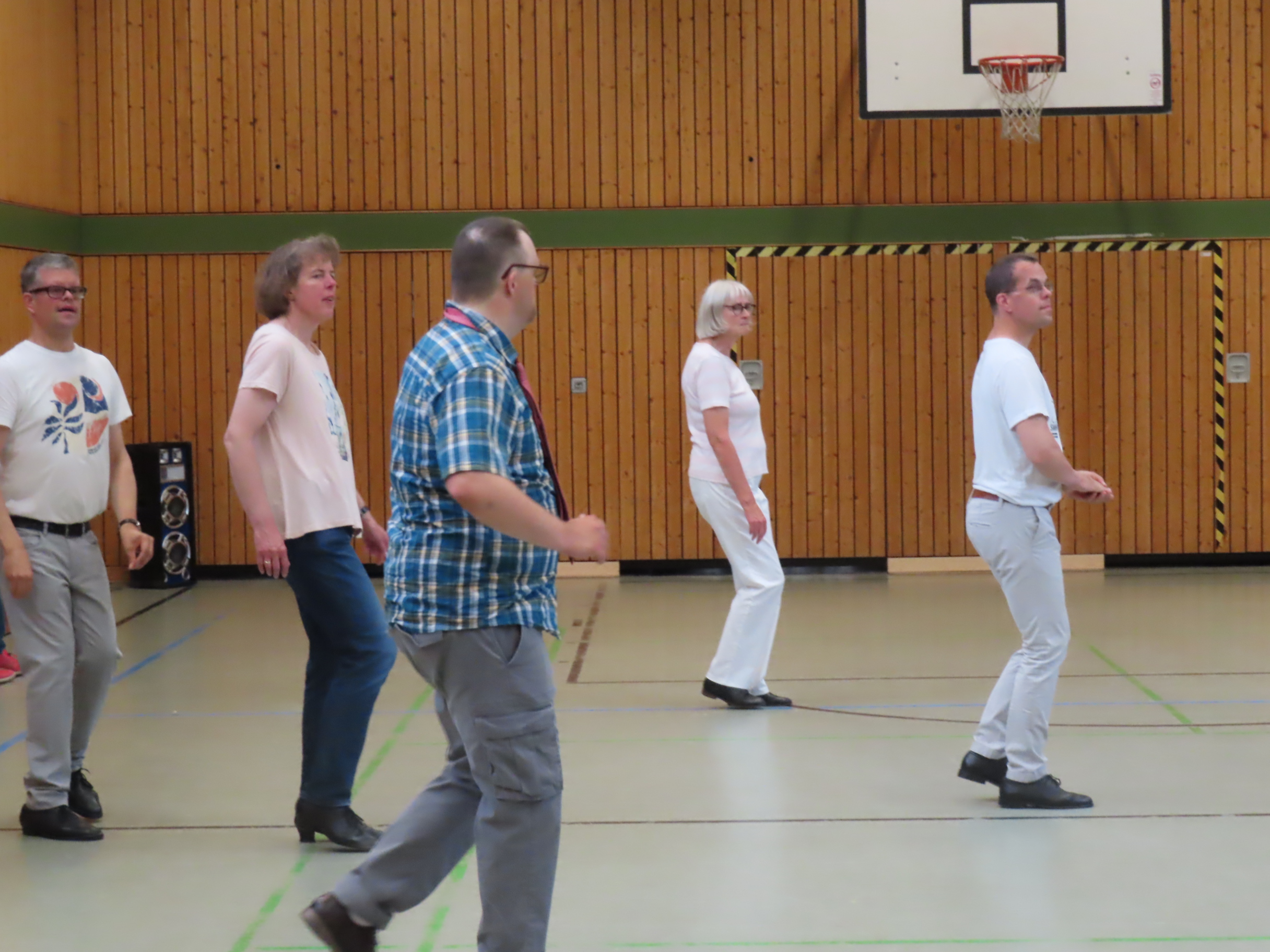 Inklusion, Tanzen, Hamburg, Wandsbek, Tanzgruppe, Integrations, Tanz, Gruppe, Herde, ITGH, Vielfalt, Behinderung, Handicap, bunt, Standard, Latein, Teilhabe, Einbeziehung, soziale Integration, Zugehörigkeit, Akzeptanz, Gleichstellung, Barrierefreiheit, Teilhabe am Sport, Sport für alle, Tanzen für alle, inklusive Sportangebote, gemeinsames Tanzen, offener Zugang zum Sport, Behinderung, Handicap, langsamer Walzer, Tango, Quickstep, Samba, Rumba, ChaChaCha, Paso Doble, Discofox