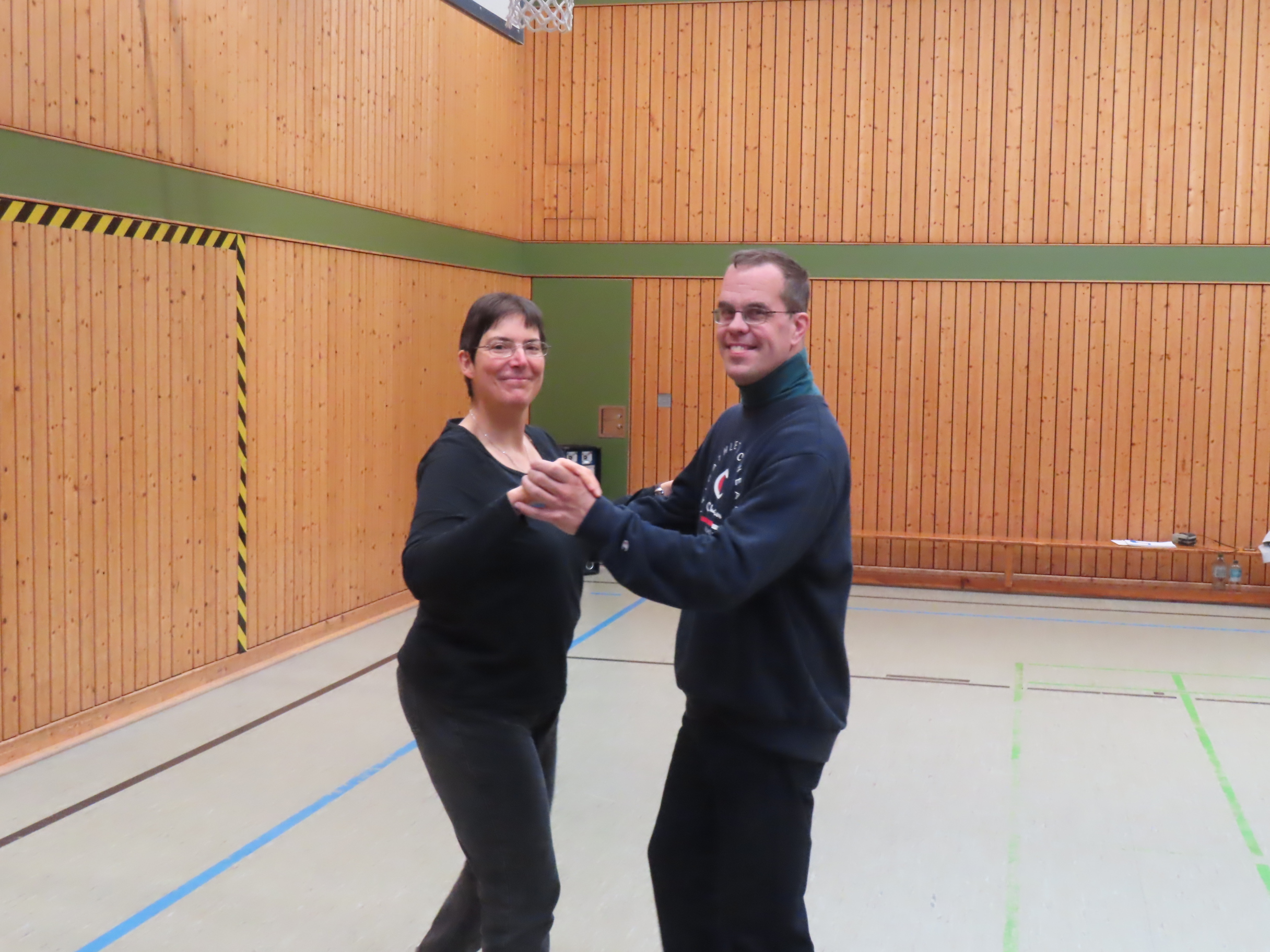 Inklusion, Tanzen, Hamburg, Wandsbek, Tanzgruppe, Integrations, Tanz, Gruppe, Herde, ITGH, Vielfalt, Behinderung, Handicap, bunt, Standard, Latein, Teilhabe, Einbeziehung, soziale Integration, Zugehörigkeit, Akzeptanz, Gleichstellung, Barrierefreiheit, Teilhabe am Sport, Sport für alle, Tanzen für alle, inklusive Sportangebote, gemeinsames Tanzen, offener Zugang zum Sport, Behinderung, Handicap, langsamer Walzer, Tango, Quickstep, Samba, Rumba, ChaChaCha, Paso Doble, Discofox